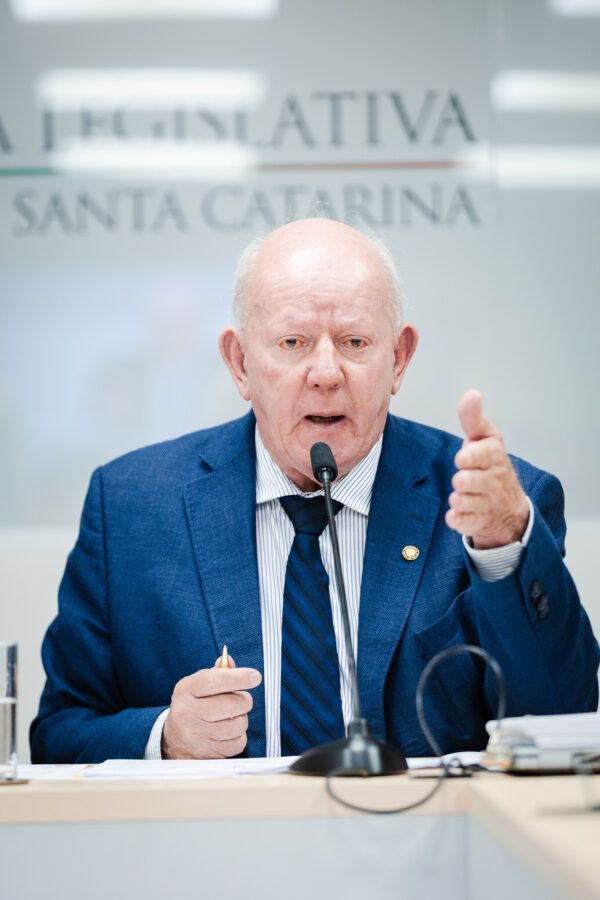- Deputado Marcos Vieira (PSDB)