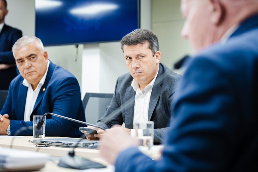 - Deputado Sargento Lima (PL)

- Camilo Martins (PODEMOS)