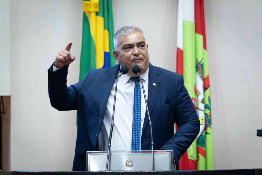 - Deputado Sargento Lima (PL)