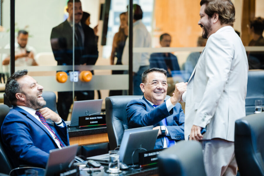 - Deputado Marcius Machado (PL)
- Deputado Mauricio Peixer (PL)	
- Deputado Alex Brasil (PL)