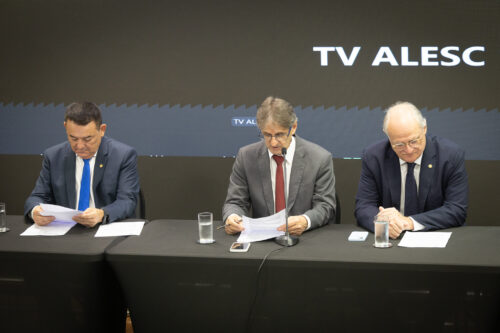 - Deputado Mauricio Peixer (PL)	
 - Deputado Neodi Saretta (PT) 	
 - Deputado Dr. Vicente Caropreso (PSDB)