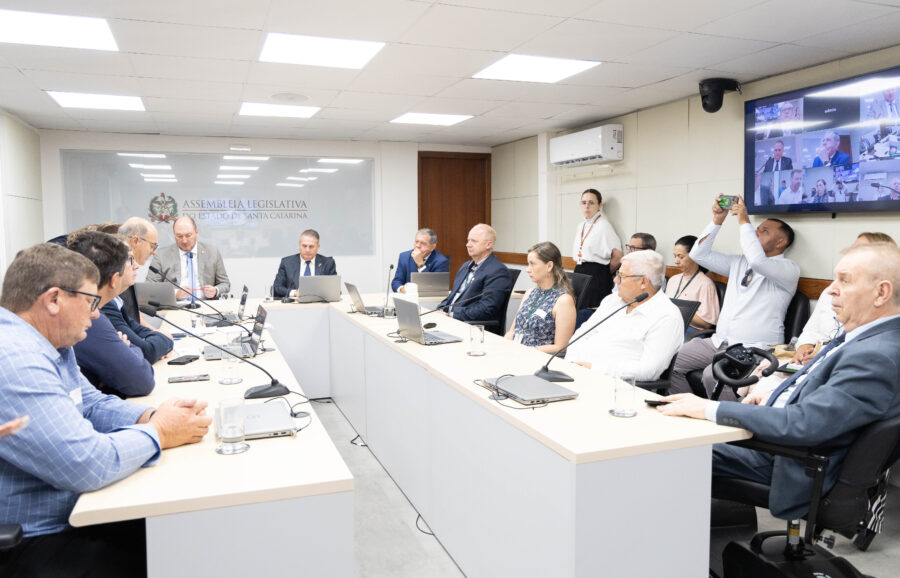 Crise da cebola mobiliza parlamentares na Comissão de Agricultura
