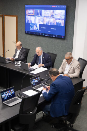 - Deputado José Milton Scheffer (PP)- Deputado Dr. Vicente Caropreso (PSDB) - Deputado Sargento Lima (PL)
