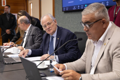 - Deputado José Milton Scheffer (PP)- Deputado Dr. Vicente Caropreso (PSDB) - Deputado Sargento Lima (PL)
