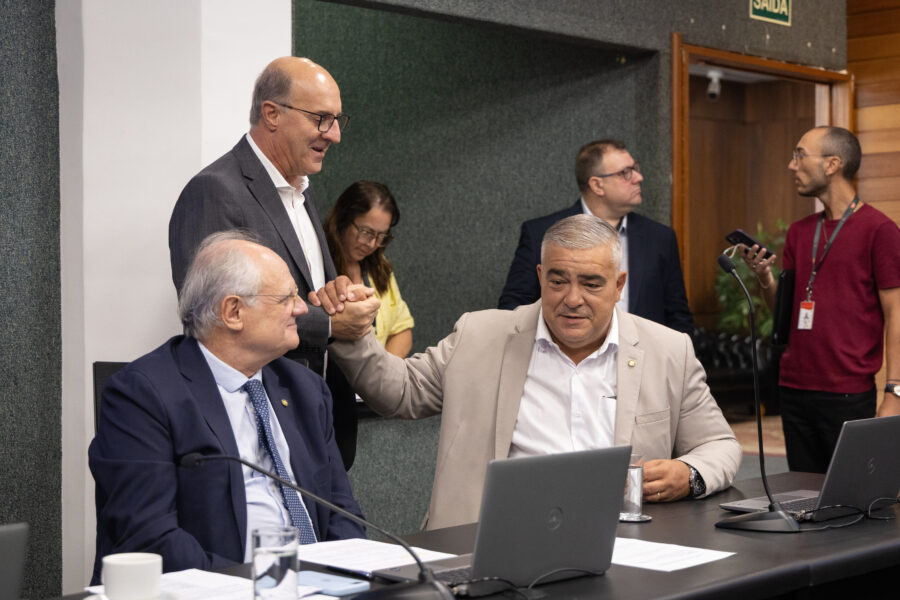 - Deputado Dr. Vicente Caropreso (PSDB) 
 - Deputado Sargento Lima (PL)