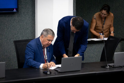 - Deputado Mário Motta (PSD)