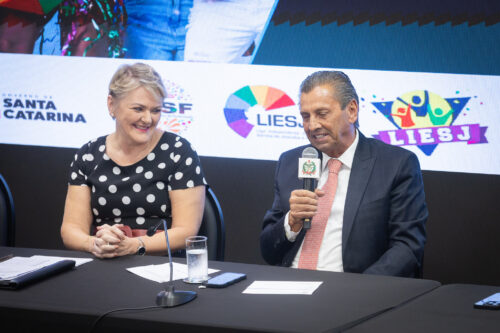 - Deputada Luciane Carminatti (PT) 		
 - Deputado Julio Garcia (PSD)