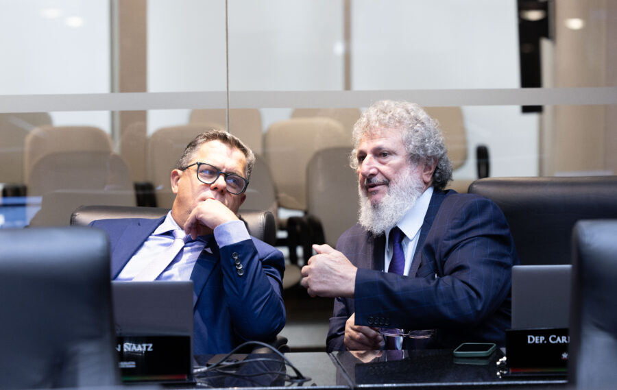 - Deputado Ivan Naatz (PL)
 - Deputado Padre Pedro Baldissera (PT)