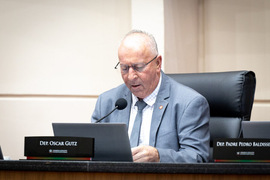- Deputado Oscar Gutz (PL)