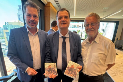 Minotto debate cidadania italiana em reunião com parlamentar ítalo-brasileiro