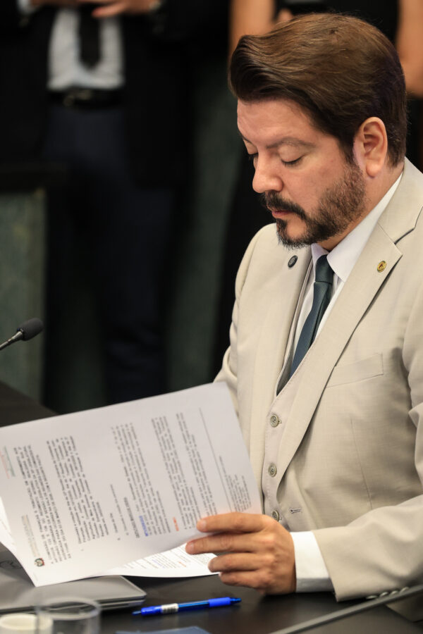 - Deputado Alex Brasil (PL)
