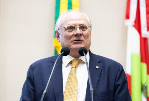 - Deputado Dr. Vicente Caropreso (PSDB)