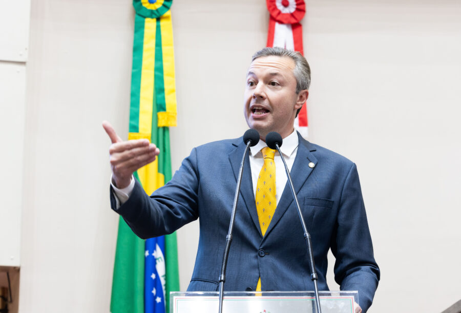 - Deputado Napoleão Bernardes (PSD)