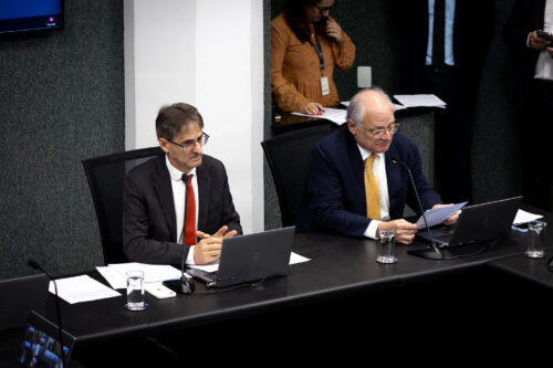 - Deputado Neodi Saretta (PT) 	
 - Deputado Dr. Vicente Caropreso (PSDB)