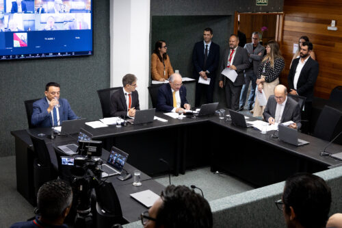 - Deputado Maurício Peixer (PL)
- Deputado Neodi Saretta (PT)
