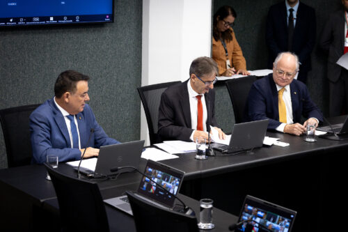 - Deputado Maurício Peixer (PL)
- Deputado Neodi Saretta (PT) 	
 - Deputado Dr. Vicente Caropreso (PSDB)