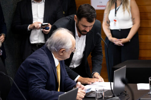 - Deputado Dr. Vicente Caropreso (PSDB)