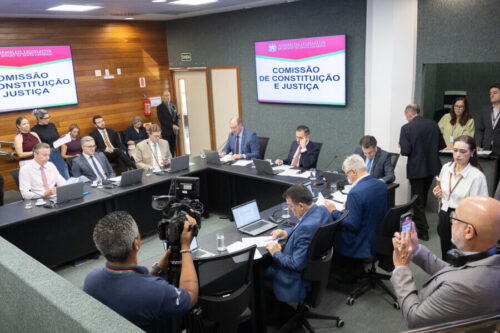 CCJ aprova proposta de reajuste dos pisos salariais regionais de Santa Catarina