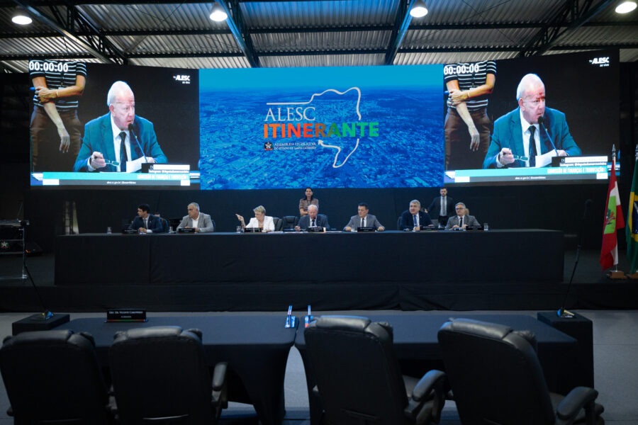 A Comissão de Finanças é presidida pelo deputado Marcos Vieira.