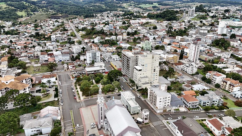 Imagem aérea de Curitibanos, sede da próxima edição do Programa Alesc Itinerante