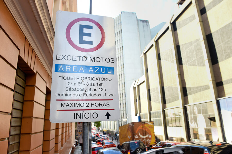 Projeto que entrou em tramitação cria plataforma unificada para gestão de estacionamentos rotativos