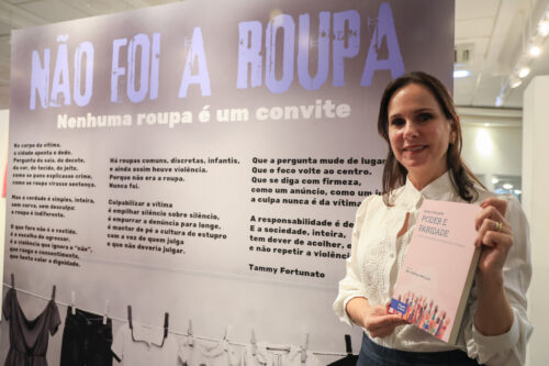 Livro debate a sub-representação feminina na política e defende paridade de gênero