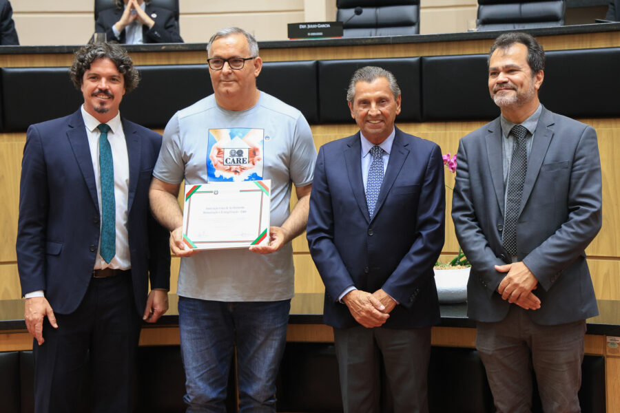 Entrega das homenagens.