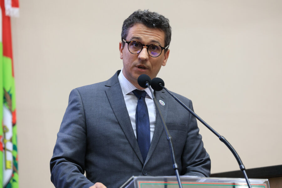 Defensor público Marcelo Scherer da Silva.