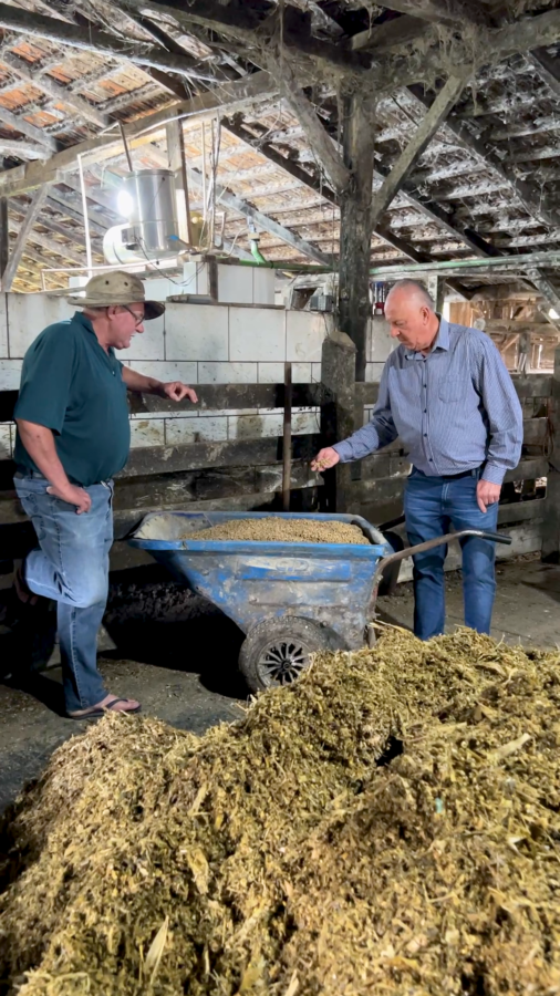 Preços do leite começam a reagir em SC e deputado Oscar Gutz destaca luta pelo setor