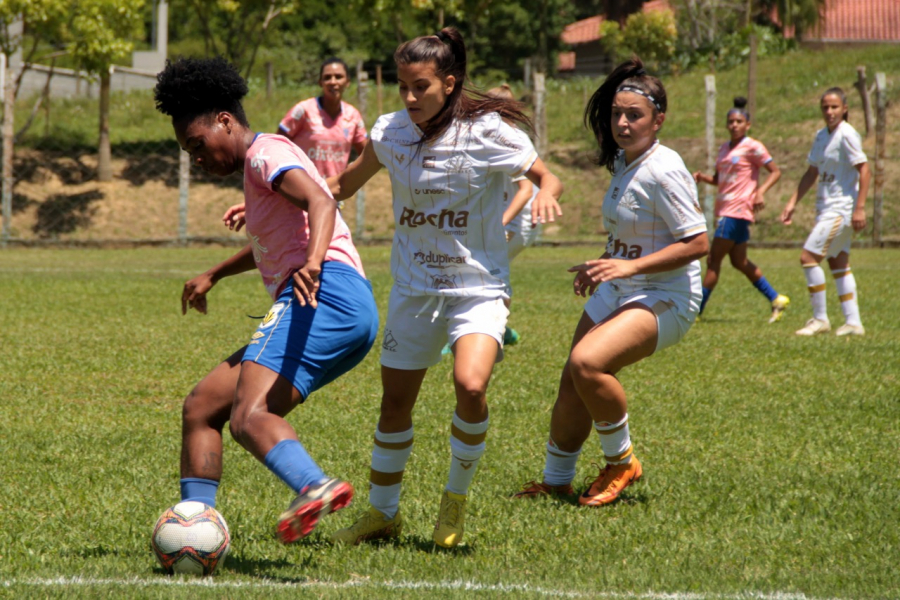 Projeto que entrou em tramitação delimita o sexo biológico como critério único de definição de gênero de competidores