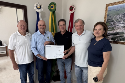 Minotto articula pavimentação da SC-443 entre Meleiro e Nova Veneza