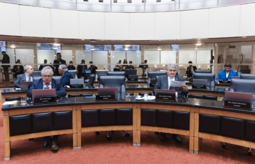 Críticas ao STF, datas comemorativas e assassinato de mulheres: assuntos desta terça (7)