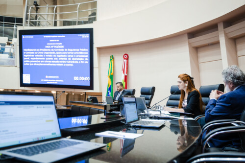 Deputado articula criação de CPI para investigar plataformas que incentivam maus-tratos aos animais