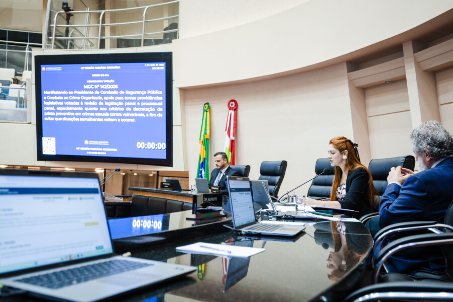 A sessão foi presidida pela deputada Ana Campagnolo (PL).