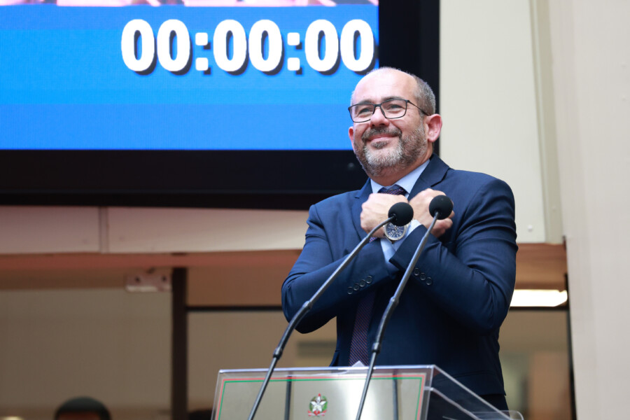 Rodrigo Fachini permanecerá como deputado estadual por 120 dias, em substituição a Paulinha