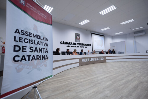Audiência Pública regionalizada sobre Proteção e Bem-Estar Animal