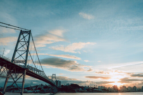 Parlamento celebra nesta terça (12) os 100 anos da Ponte Hercílio Luz