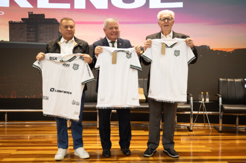 Figueirense apresenta na Alesc projetos de reestruturação e nova camisa para 2026