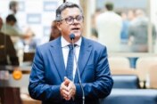 Avança projeto do deputado Naatz que amplia assistência jurídica gratuita