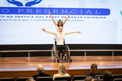 Curso para Psicólogos que atuam nas APAES do Estado de Santa Catarina