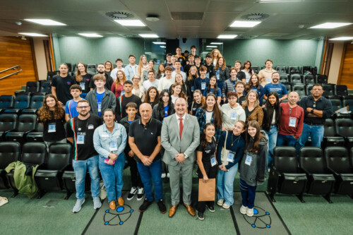 Presidente da Escola do Legislativo, Dep. Mauro de Nadal, recebe Parlamento Jovem