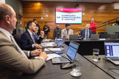 Comissão de Constituição e Justiça