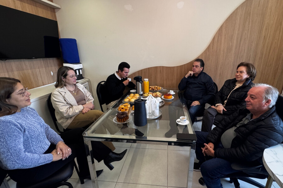Minotto visita Hospital Dom Joaquim, em Sombrio