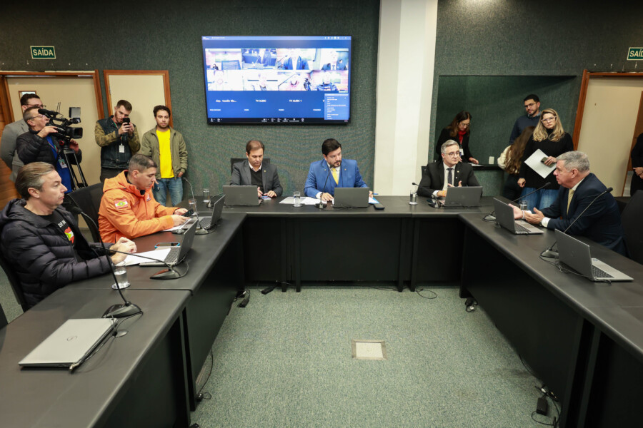 Comissão que acompanha prevenção do El Niño recebe Defesa Civil de SC