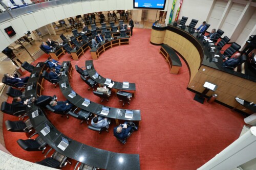 Plenário aprova proposta da Lei de Diretrizes Orçamentárias (LDO) para 2027