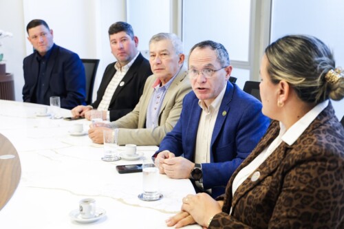 Comitiva do Paraguai visita a Alesc para fortalecer relações com Santa Catarina