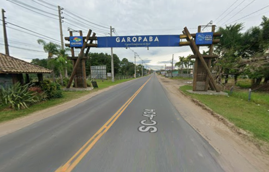Pórtico do município de Garopaba, na altura do bairro Campo Duna, no limite com Imbituba; municípios enviaram à Alesc proposta de alteração nas divisas territoriais